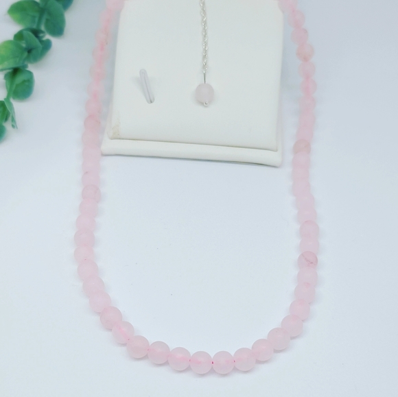 Matte Rose Quartz beaded necklace ✨ - Picture 2 of 4